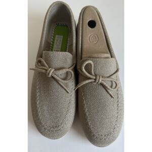 Rothy's “The Boat Shoe” Sz 8 Shimmery Sand NWOB One Insole Missing Tan Size Down